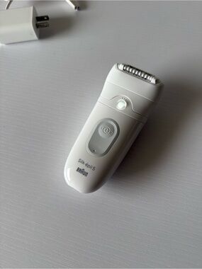 Braun Silk-épil 5 White Rechargeable Epilator for Men Grooming